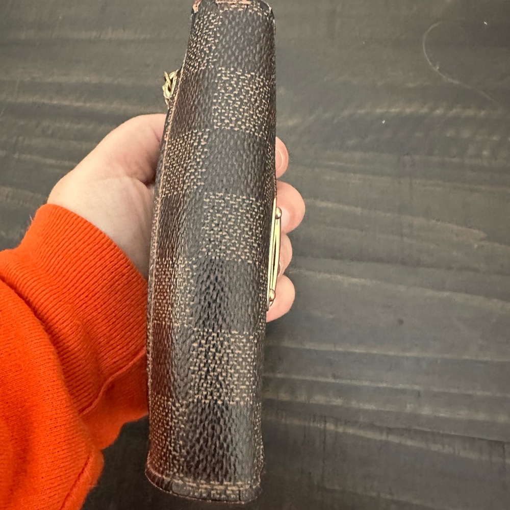 Louis Vuitton Wallet - Picture 4 of 15